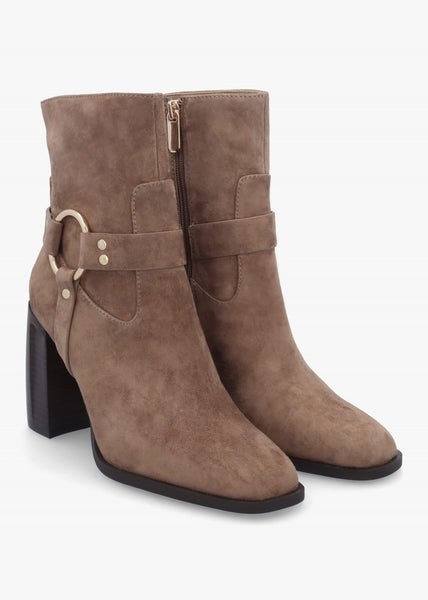 DANIEL Sarny Black Leather Block Heel Ankle Boots